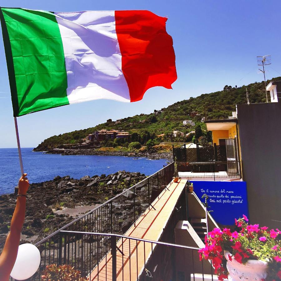 Made In Sicily Santa Tecla Bed & Breakfast Ачиреале Екстериор снимка