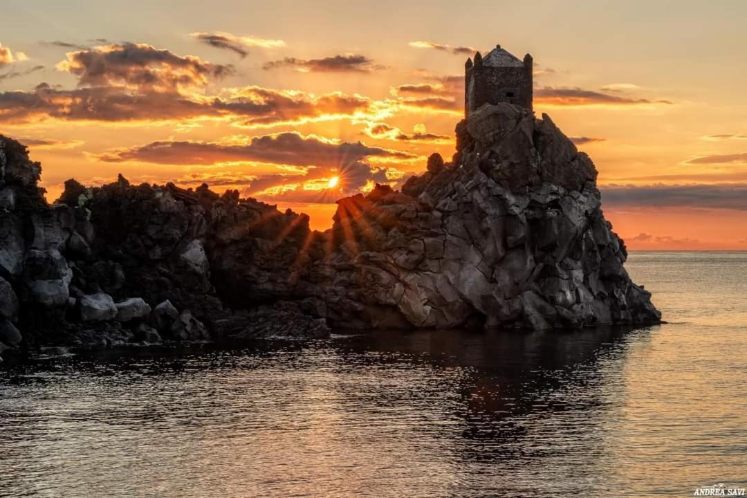 Made In Sicily Santa Tecla Bed & Breakfast Ачиреале Екстериор снимка