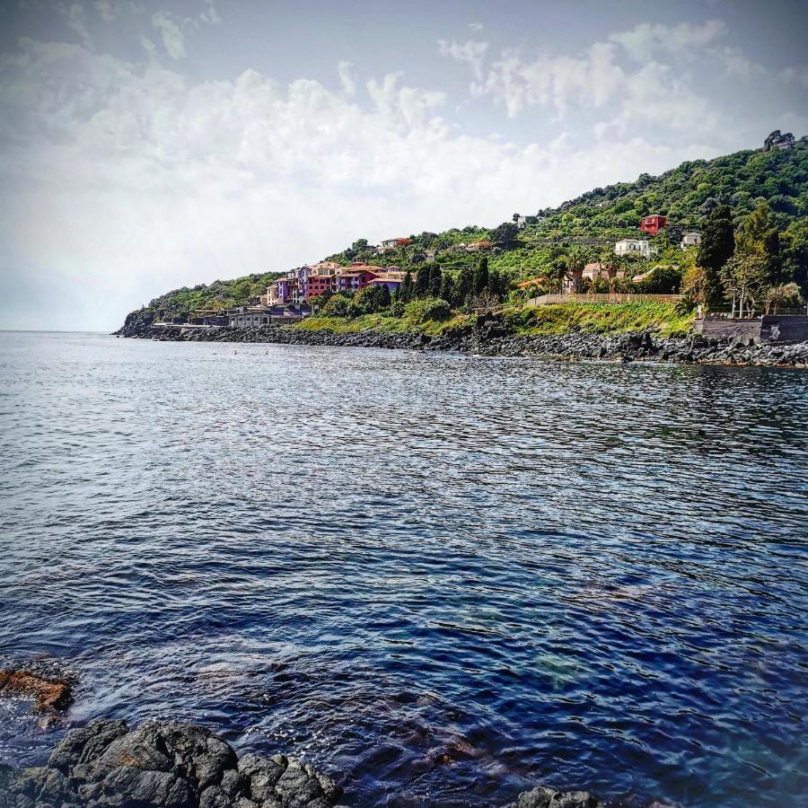 Made In Sicily Santa Tecla Bed & Breakfast Ачиреале Екстериор снимка
