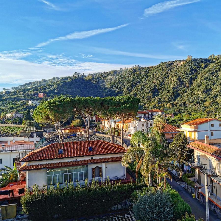 Made In Sicily Santa Tecla Bed & Breakfast Ачиреале Екстериор снимка